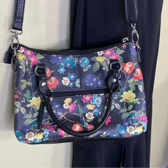 Jessica Simpson Black Floral Zipper Handbag - Picture 7 of 16